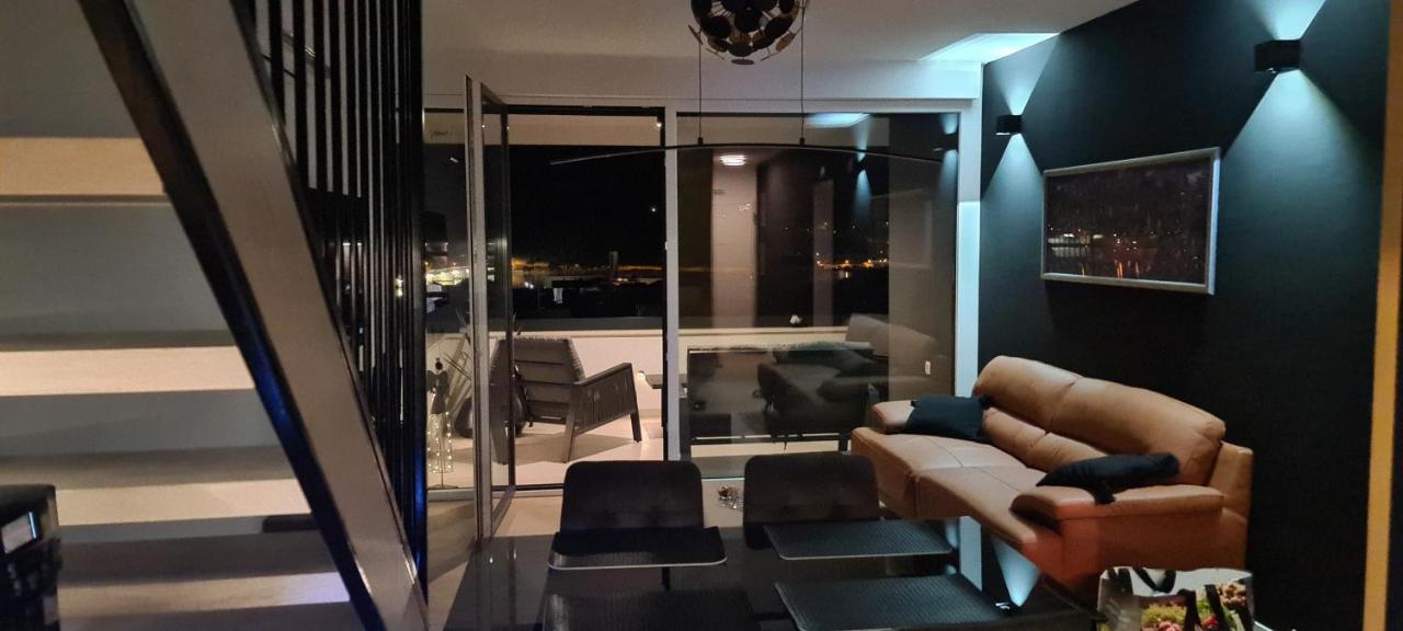 Penthouse Apartman Marcelina In Trogir Exterior foto