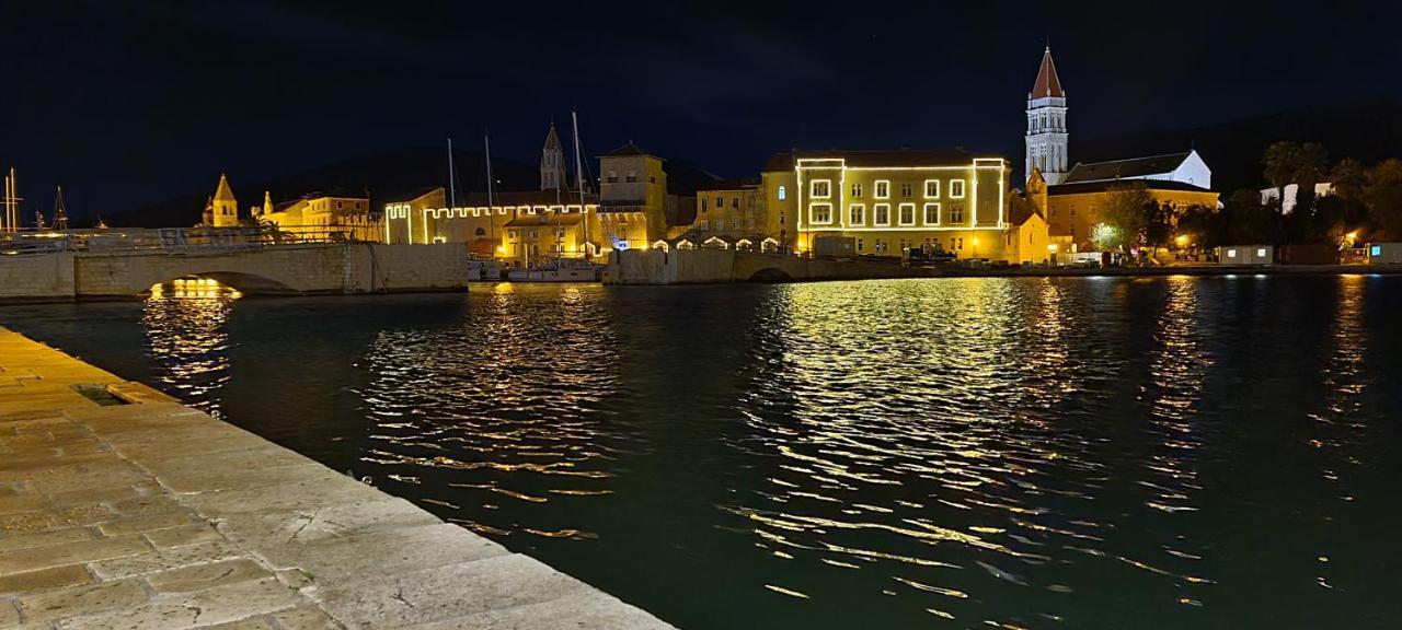 Penthouse Apartman Marcelina In Trogir Exterior foto
