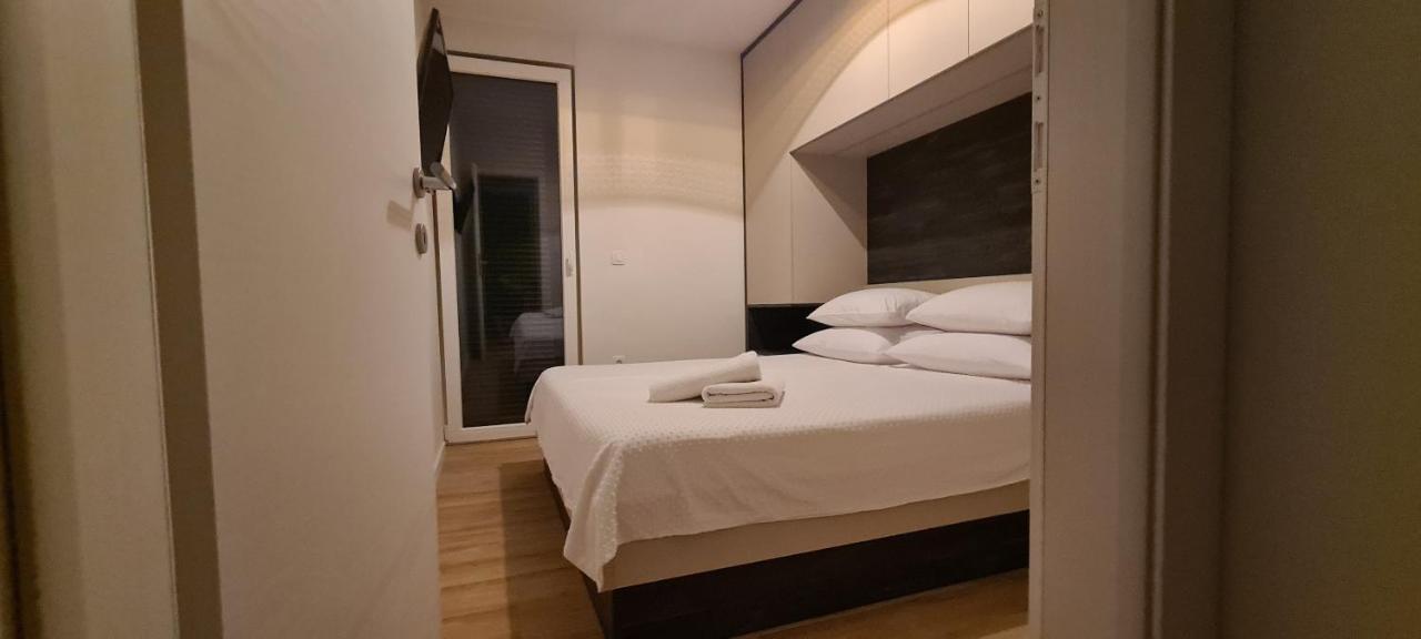 Penthouse Apartman Marcelina In Trogir Exterior foto